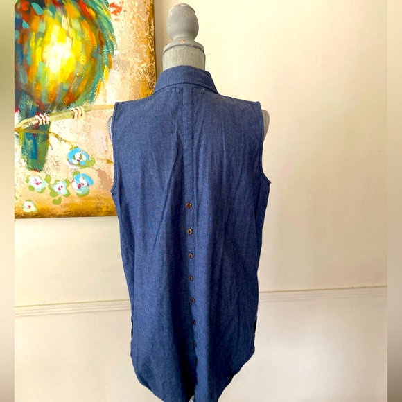 WD-NY💙BLUE💙 WOMEN SLEEVELESS TOP SIZE LARGE 🌟EUC🌟 - Picture 4 of 10